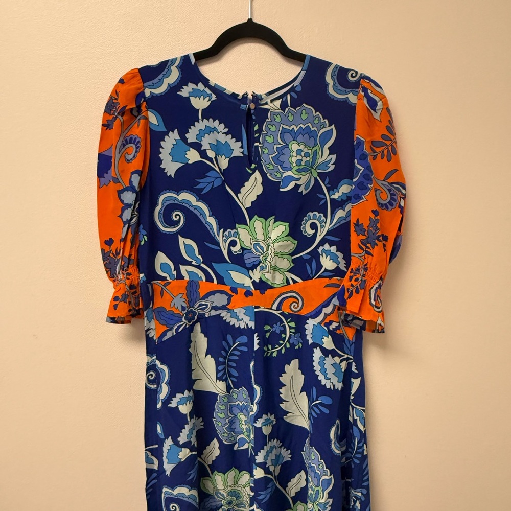 Tyler Boe 100% Silk Maxi Dress Blue and Orange Maxi Dress Size. Beautifully made